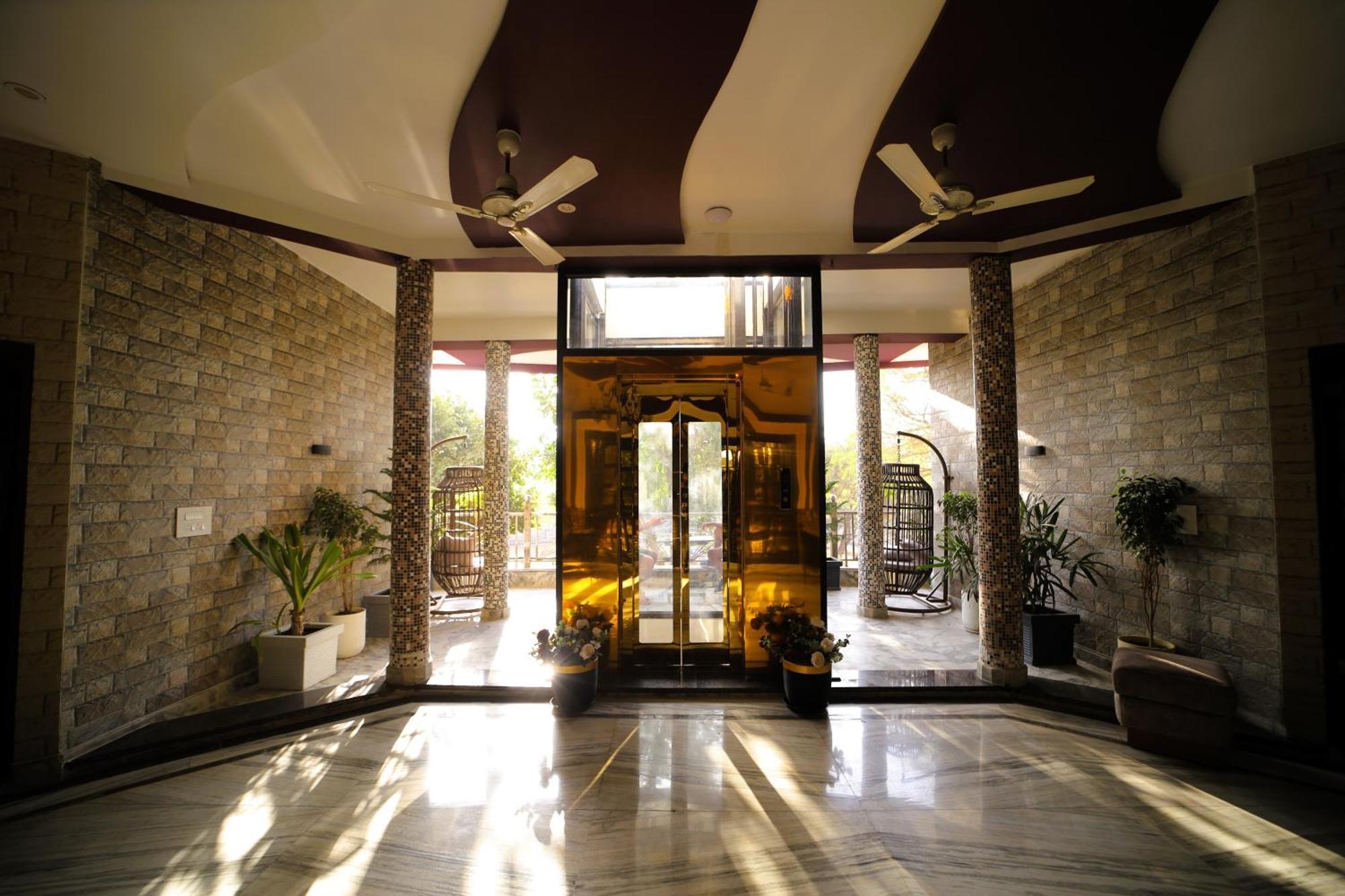 Aman Homestay, A Boutique Hotel Agra  Ngoại thất bức ảnh